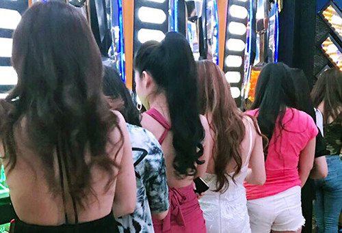 Chỗ ăn chơi của khách Hàn Quốc tại Sài Gòn bị đột kích ảnh 3