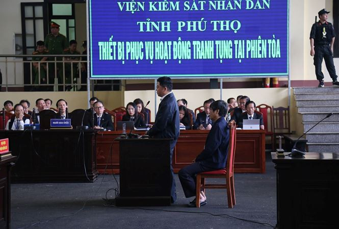 Vụ đánh bạc nghìn tỷ: 'Cần cách ly các bị cáo Vĩnh, Hóa khỏi xã hội' ảnh 5