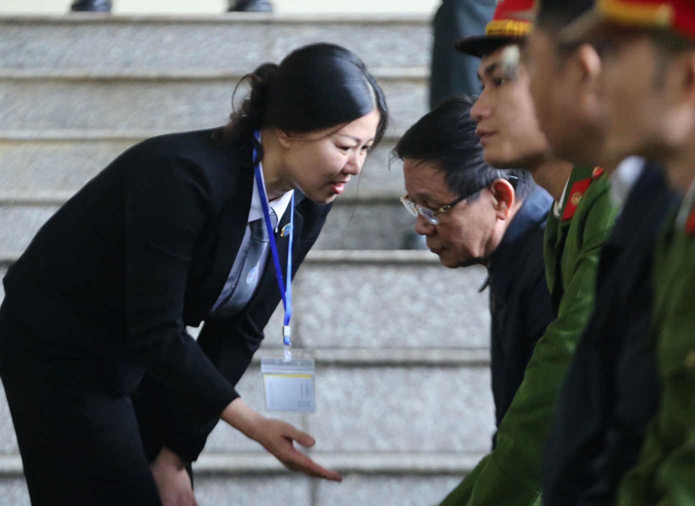 Vụ đánh bạc nghìn tỷ: 'Cần cách ly các bị cáo Vĩnh, Hóa khỏi xã hội' ảnh 17