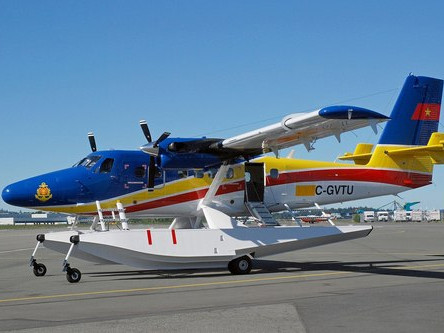 DHC-6 Twin Otter Series 400 của Không quân Hải quân Việt Nam. Ảnh: Vikingair