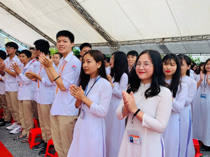 Lời căn dặn ấm áp của Thủ tướng trong lễ khai giảng năm học mới ảnh 3