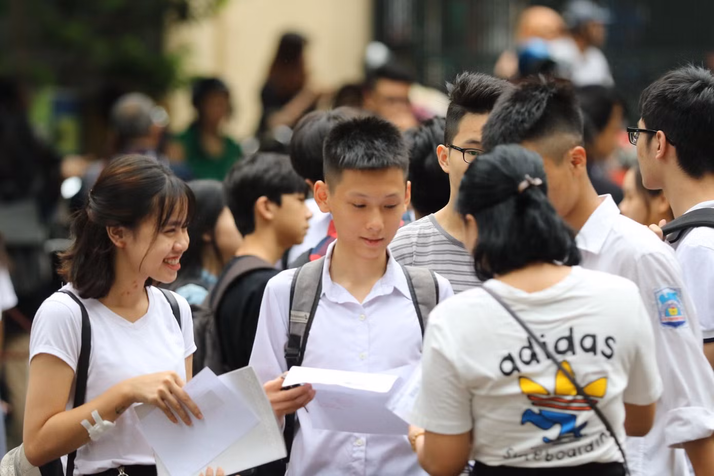 Phụ huynh, học sinh Thủ đô căng thẳng trước kỳ thi lớp 10 ảnh 4