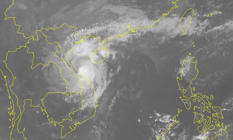 Bão số 13 đổ bộ Quảng Bình, Hà Tĩnh ảnh 16 Bão số 13 đổ bộ Quảng Bình, Hà Tĩnh ảnh 16