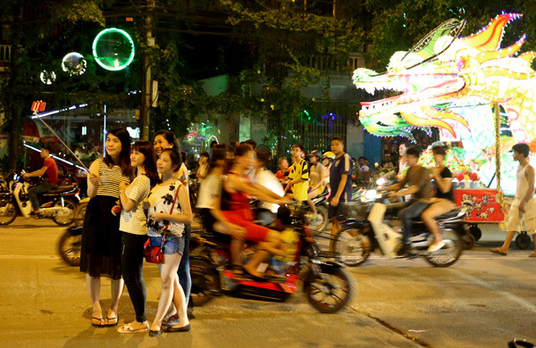 Thưởng thức bữa tiệc đèn lồng khổng lồ xứ Tuyên ảnh 20