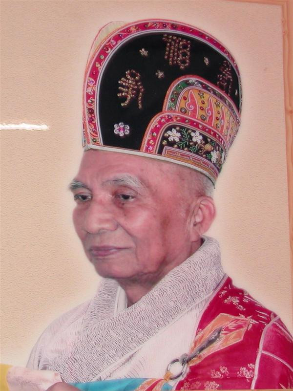 Hòa thượng Thích Viên Hảo thờ tại chùa Thiện Hạnh Hòa thượng Thích Viên Hảo thờ tại chùa Thiện Hạnh