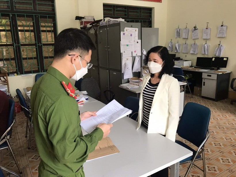 Cơ quan công an thi hành các quyết định tố tụng đối với bà Quản Thị Thu Hiền.