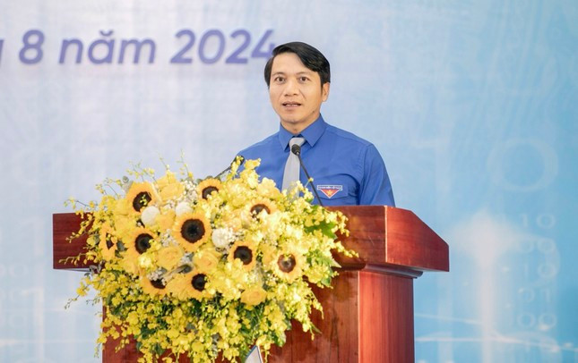 Đồng chí Nguyễn Ngọc Lương - Bí thư Thường trực T.Ư Đoàn, Chủ tịch T.Ư Hội Liên hiệp Thanh niên Việt Nam phát biểu chỉ đạo tại Đại hội.