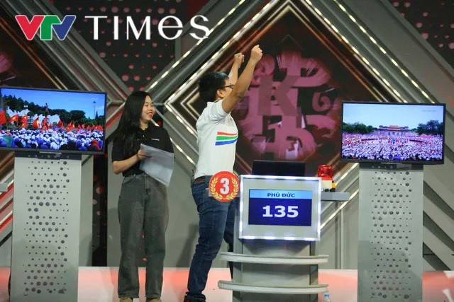 Phú Đức "đánh nhanh, thắng nhanh" - đang là nhà leo núi dẫn đầu cuộc thi.