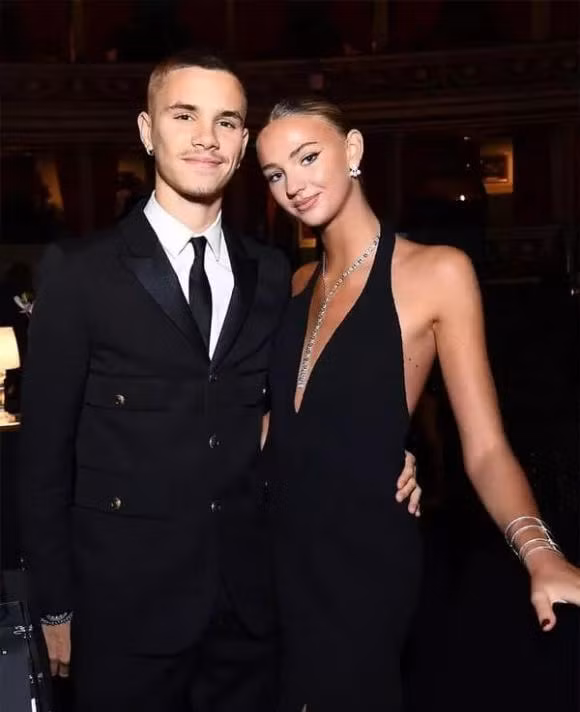 Đám cưới của Romeo - Mia sẽ không hoành tráng như của Brooklyn - Nicola.