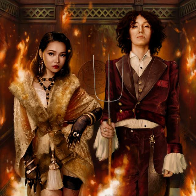 Bella Poarch hóa thân thành nữ thần đến từ địa ngục trong lần trở lại này.