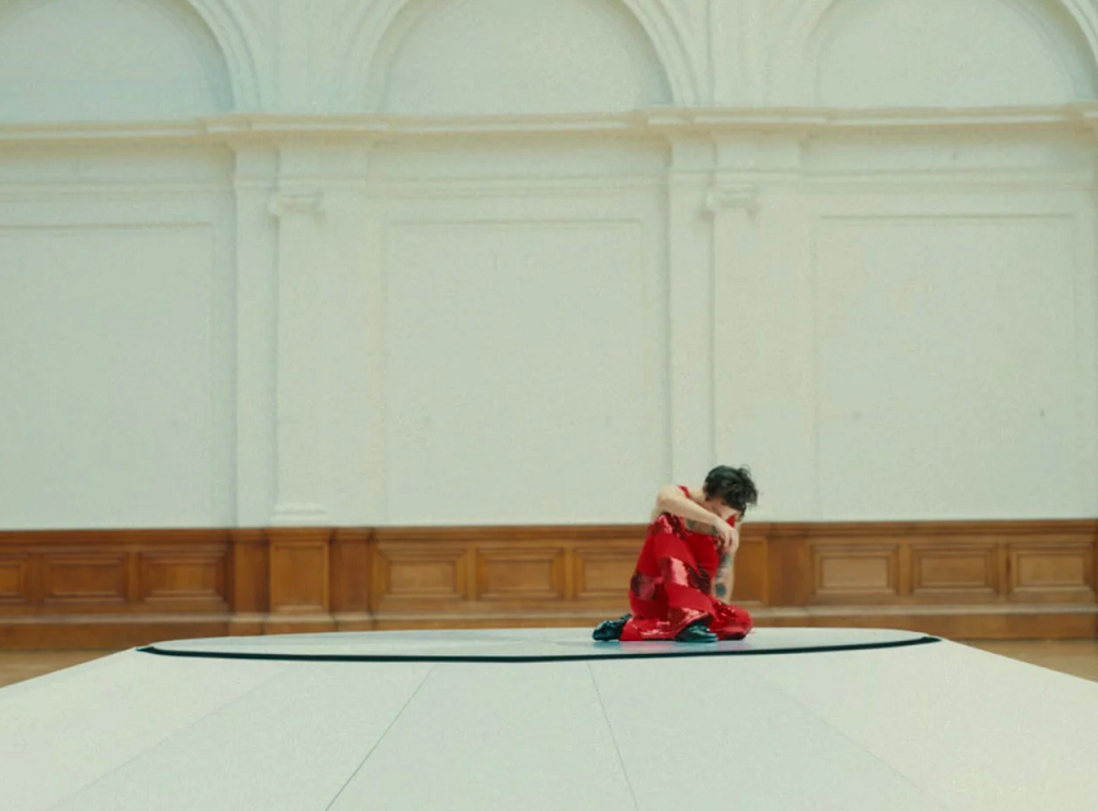 Các vòng xoay liên hồi đại diện cho những khó khăn mà Harry bị vướng vào.