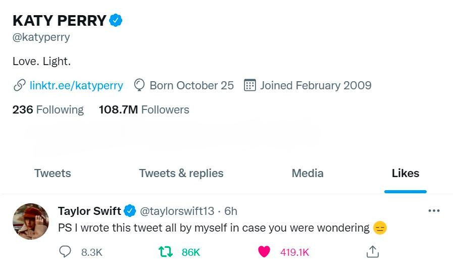 "Chị em bạn dì" Katy Perry cũng nhấn một nút "like" để ủng hộ Taylor.