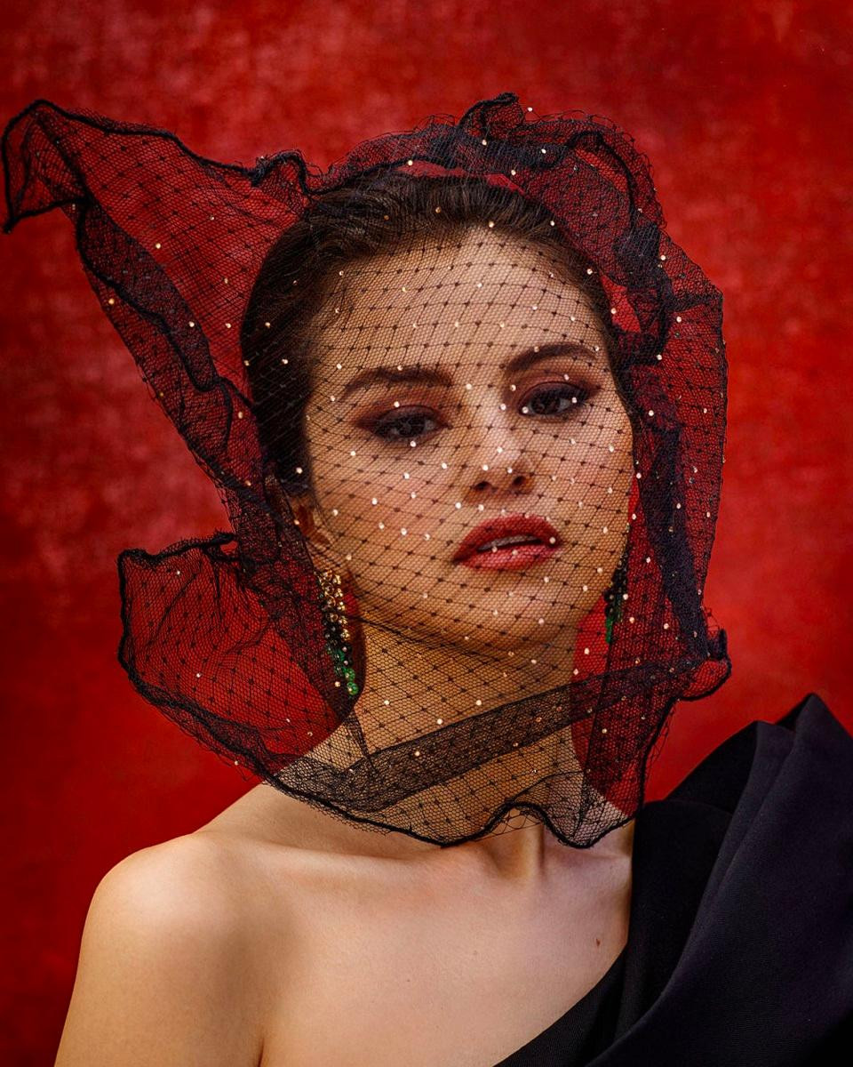 Sức khỏe của Selena Gomez đã từng bị một nhà làm phim mang ra "trêu đùa" trong quá khứ. Sức khỏe của Selena Gomez đã từng bị một nhà làm phim mang ra "trêu đùa" trong quá khứ.