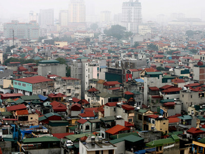 Việc kê khai tài sản liệu có bỏ lọt bất động sản của quan chức?. Ảnh: Hồng Vĩnh