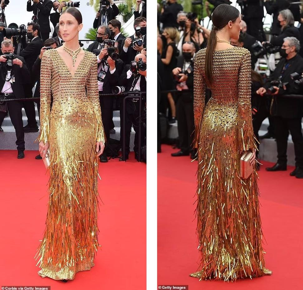 Người mẫu Hà Lan Anna Cleveland thu hút ánh nhìn với bộ cánh trông rất vương giả.