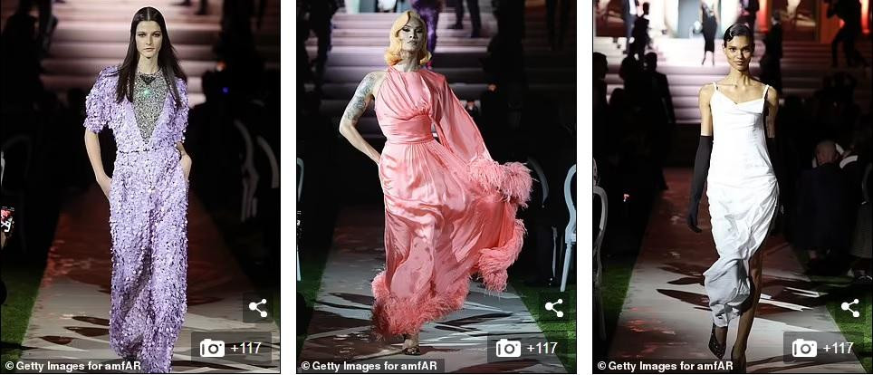 Trình diễn thời trang là hoạt động thu hút nhiều sự chú ý trong sự kiện.