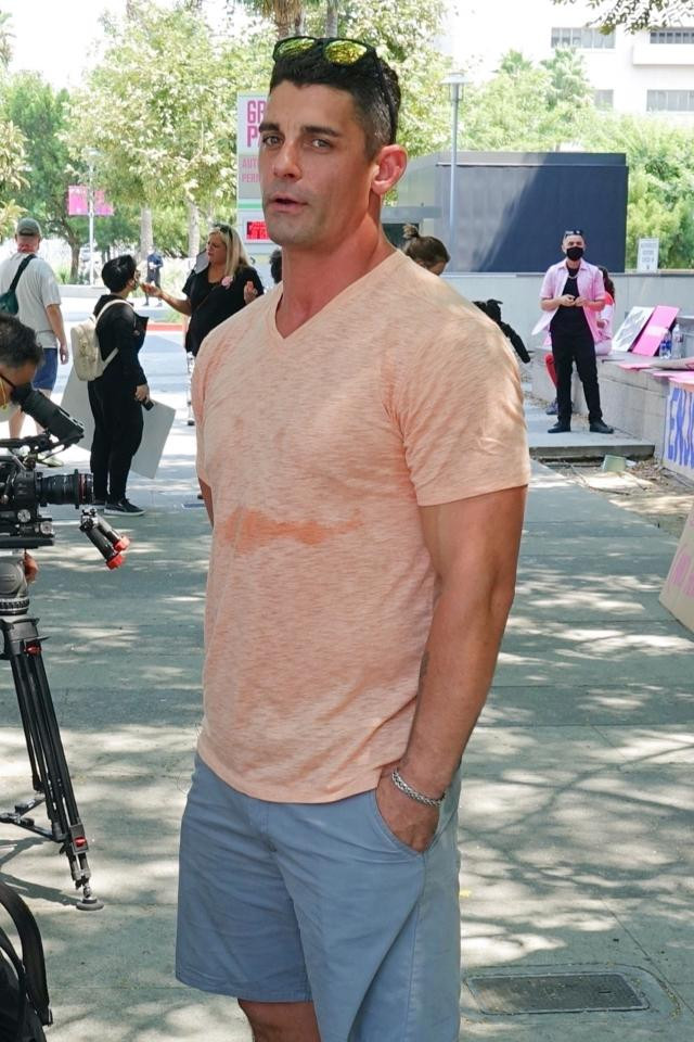 Jason tham gia phong trào #FreeBritney.