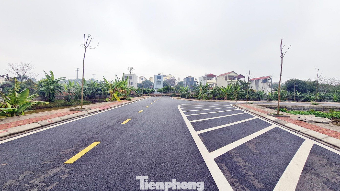 Cục Bổ trợ tư pháp (Bộ Tư pháp) vừa có kết luận thanh tra việc tổ chức bán đấu giá tài sản của Công ty đấu giá hợp danh Đông Á (trụ sở tại B36 ngõ 74 phố Nguyễn Thị Định, phường Nhân Chính, quận Thanh Xuân, Hà Nội). Theo đó, cơ quan này đã làm rõ hàng loạt vi phạm trong việc tổ chức bán đấu giá đối với tài sản là quyền sử dụng đất tại khu chăn nuôi xã Đồng Tháp, huyện Đan Phượng, Hà Nội.