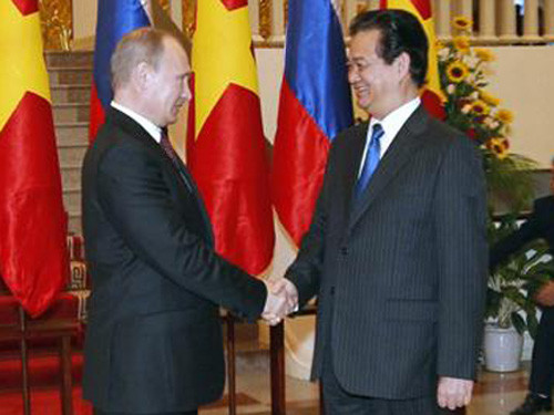 Thủ tướng Nguyễn Tấn Dũng và Tổng thống Putin trong trụ sở Chính phủ 