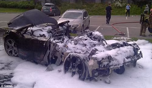 Chiếc Lamborghini Gallardo bị cháy tại Na Uy hồi đầu tháng 7