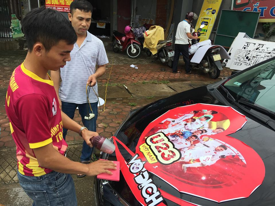 Ngàn cung bậc cảm xúc của CĐV Việt Nam ở trận bán kết ảnh 62 Ngàn cung bậc cảm xúc của CĐV Việt Nam ở trận bán kết ảnh 62