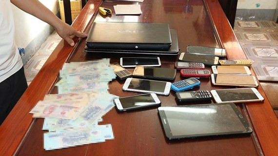 Triệt phá đường dây lô đề do 'kiều nữ' cầm đầu ảnh 2