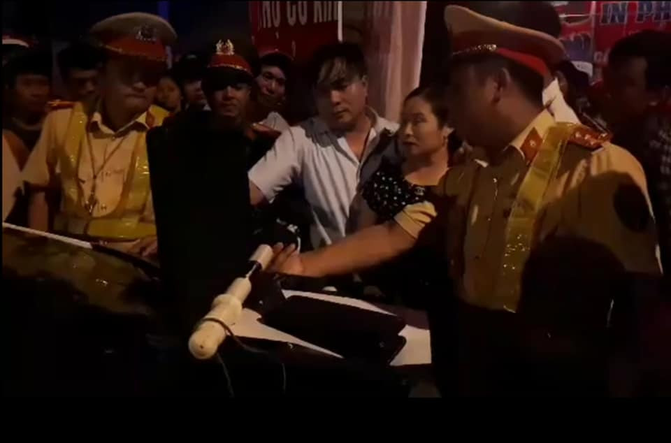 Bí thư Đảng ủy Khối Hà Tĩnh nói gì vụ cấp dưới uống rượu gây tai nạn? ảnh 1