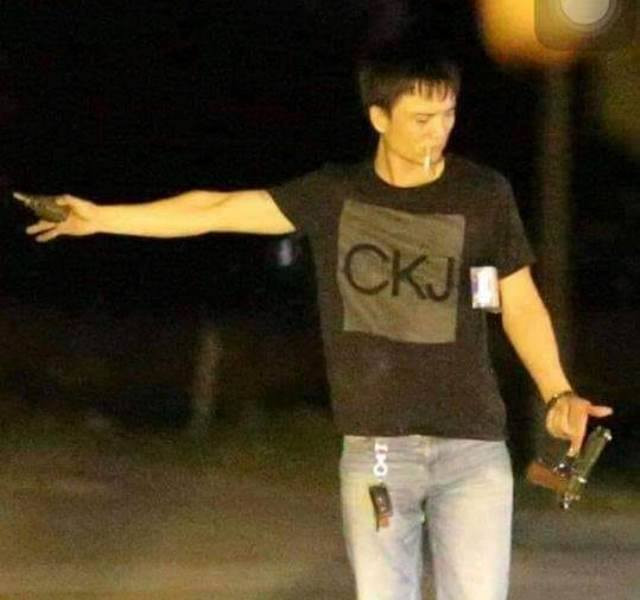 Bắt thêm ba nghi phạm vụ ôm súng, lựu đạn cố thủ trong ô tô ảnh 5