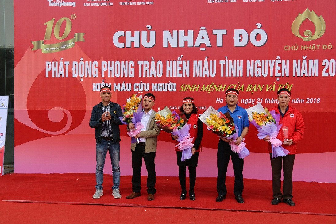 Chủ Nhật Đỏ 2018: Triệu con tim hoà chung nhịp đập ảnh 34