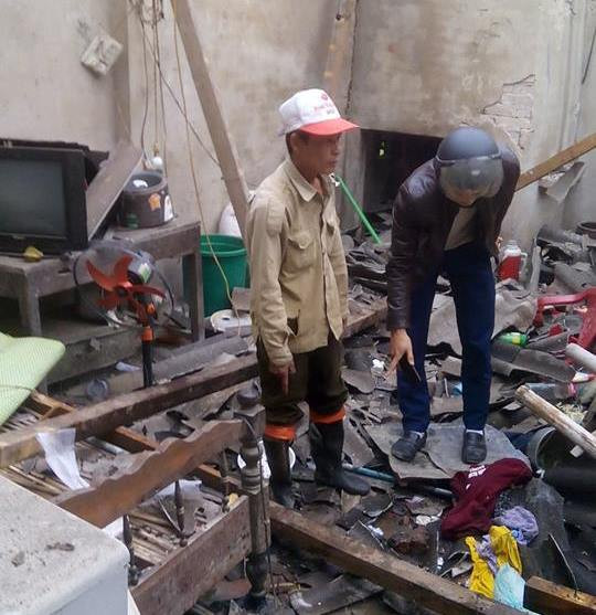 Nghi pháo tự chế phát nổ làm bay mái nhà, 5 người thương vong ảnh 2