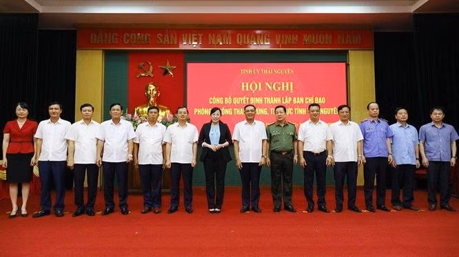 Các thành viên của Ban Chỉ đạo phòng, chống tham nhũng, tiêu cực tỉnh Thái Nguyên. Ảnh: Cổng TTĐT Đảng bộ tỉnh Thái Nguyên. Các thành viên của Ban Chỉ đạo phòng, chống tham nhũng, tiêu cực tỉnh Thái Nguyên. Ảnh: Cổng TTĐT Đảng bộ tỉnh Thái Nguyên.