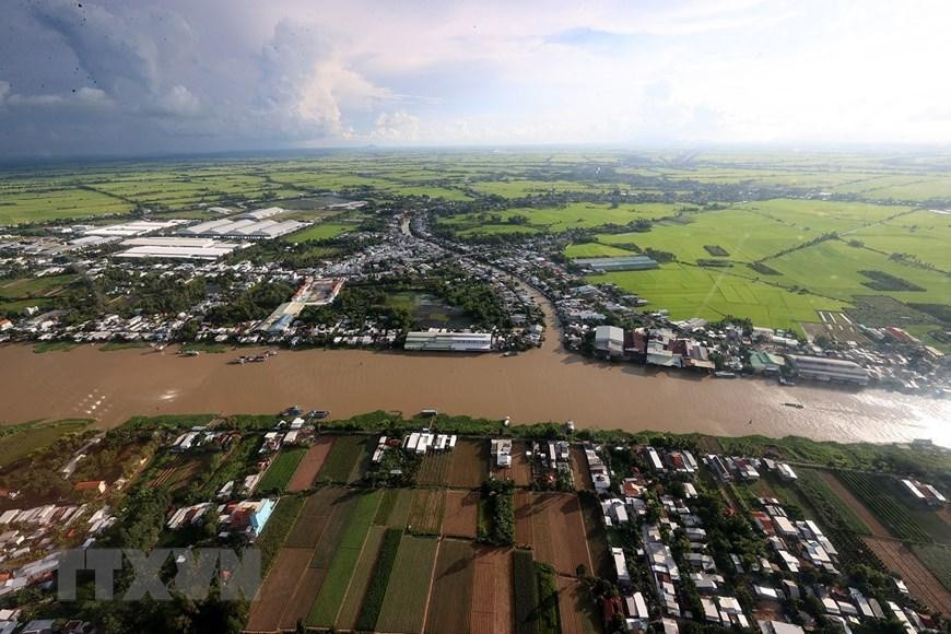 Nhân chuyến thăm và làm việc tại thành phố Cần Thơ, sáng 21/6, Thủ tướng Phạm Minh Chính đi khảo sát quy hoạch vùng Đồng bằng sông Cửu Long. (Ảnh: Dương Giang/TTXVN) Nhân chuyến thăm và làm việc tại thành phố Cần Thơ, sáng 21/6, Thủ tướng Phạm Minh Chính đi khảo sát quy hoạch vùng Đồng bằng sông Cửu Long. (Ảnh: Dương Giang/TTXVN)