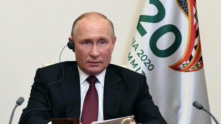 Tổng thống Nga Vladimir Putin dự họp trực tuyến Hội nghị thượng đỉnh G20 năm 2020 do Ả Rập Saudi đăng cai tổ chức. Ảnh: AP