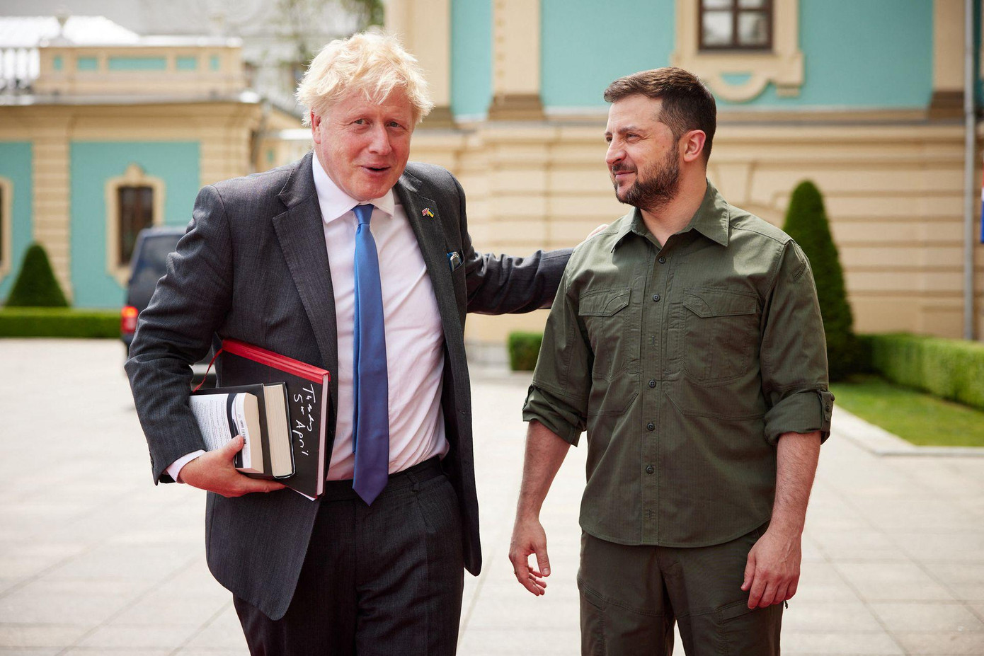 Thủ tướng Boris Johnson trong chuyến thăm Kiev ngày 17/6. Ảnh: Reuters Thủ tướng Boris Johnson trong chuyến thăm Kiev ngày 17/6. Ảnh: Reuters