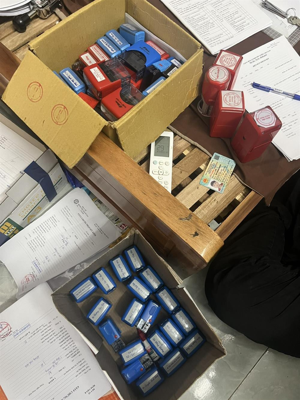 Tang vật vụ án.