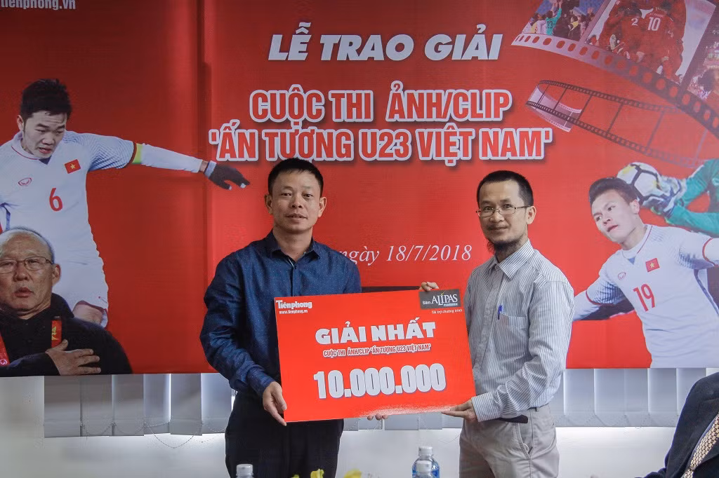 Trao giải cuộc thi ảnh, clip 'Ấn tượng U23 Việt Nam' ảnh 2