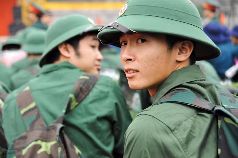 Tam biệt người thân