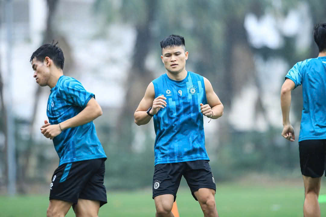 Phạm Tuấn Hải (Hà Nội FC) vắng mặt trong cuộc đối đầu với Hoàng Anh Gia Lai
