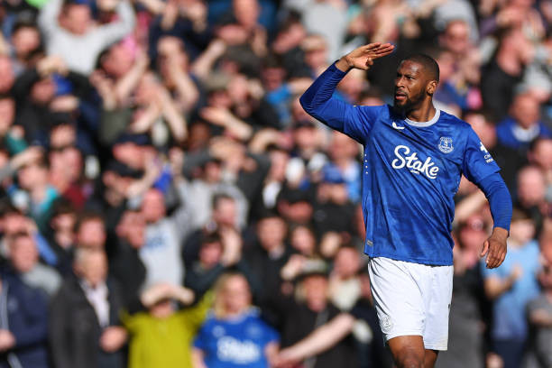 MU thoát thua hú vía trên sân Everton ảnh 7