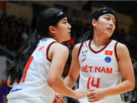 Thảo My – Thảo Vy trong màu áo đội bóng rổ nữ Việt Nam