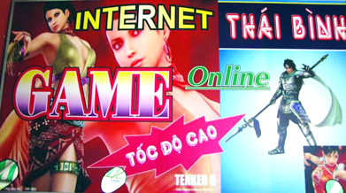 Tấm bảng quảng cáo mang tính bạo lực được dán đầy trên đường phố