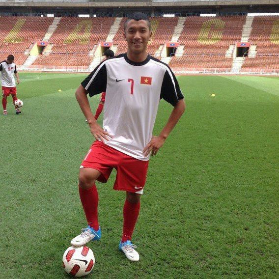 Cầu thủ Nguyễn Minh Hải được chọn khoác áo CLB SHB Champasak (Lào). Cầu thủ Nguyễn Minh Hải được chọn khoác áo CLB SHB Champasak (Lào)