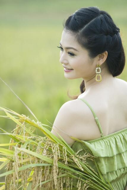 Kiều Anh: Sinh viên đừng ngây thơ như Nhung 'Phía trước là bầu trời' ảnh 2