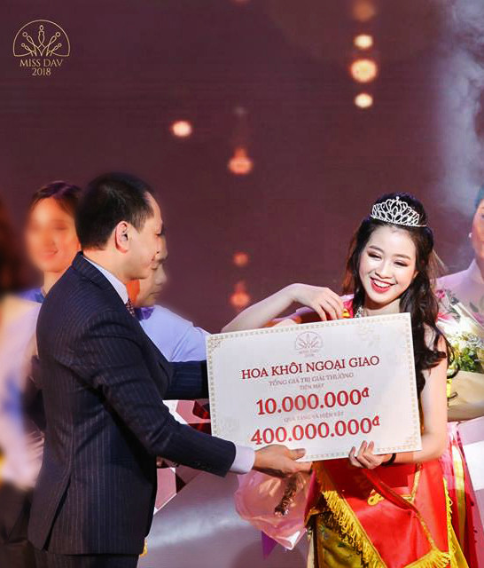 Cận cảnh nhan sắc tân Hoa khôi Học viện Ngoại Giao 2018 ảnh 2