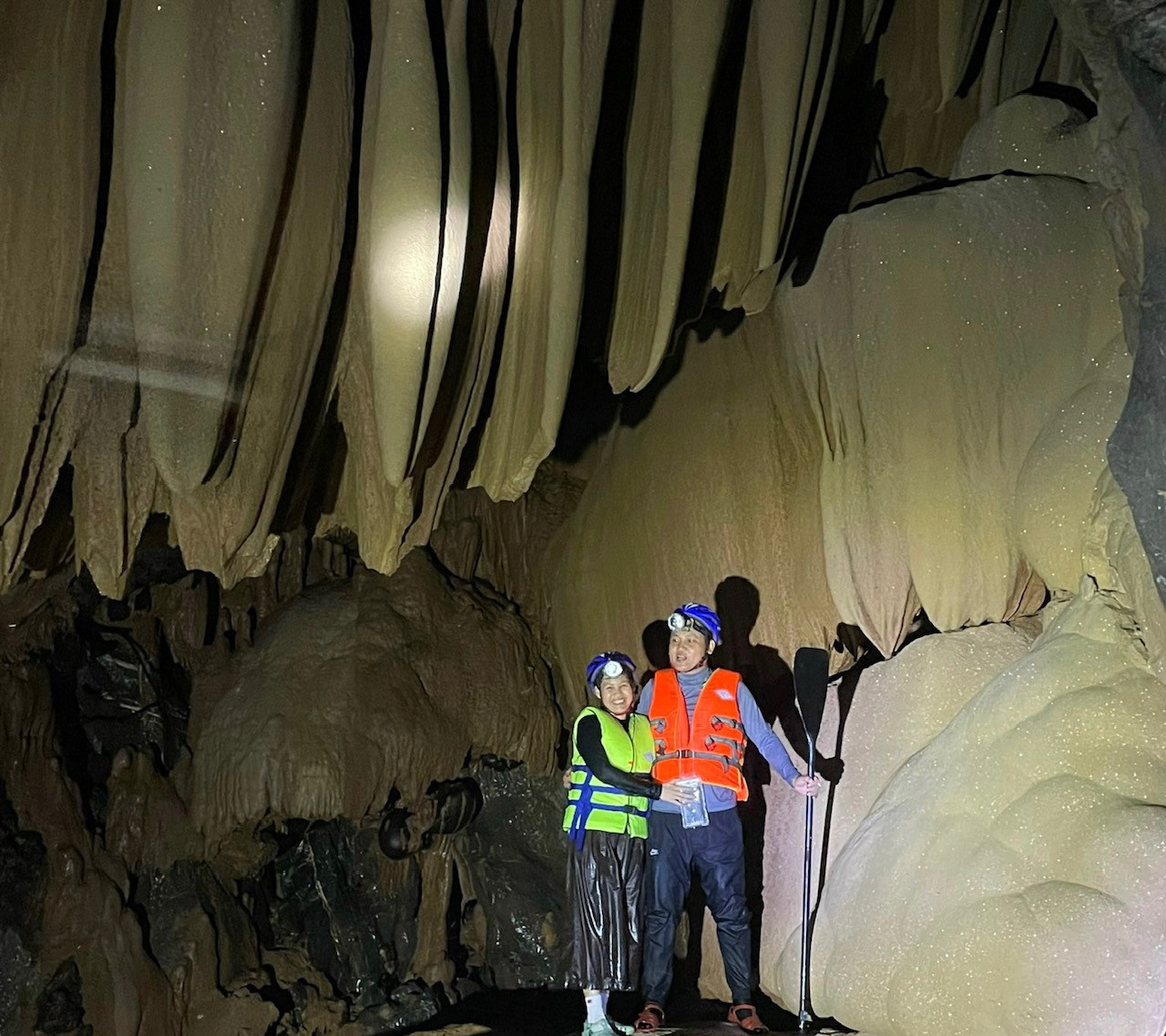 Những tác động này có nguy cơ xoá sổ hang Sơn Nữ.