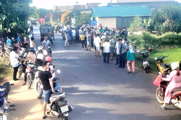 Hiện trường nơi phát hiện thi thể cô gái. (Nguồn: Vietnamnet)