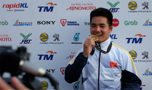 Cung thủ Chu Đức Anh ngỡ ngàng đoạt vàng SEA Games ảnh 1