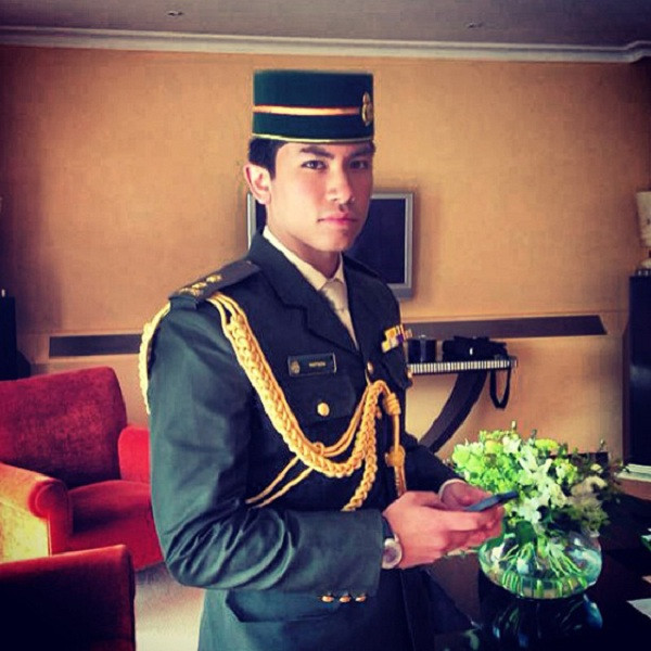 Bộ trưởng Malaysia thua 'tâm phục' hoàng tử Brunei ở SEA Games ảnh 2