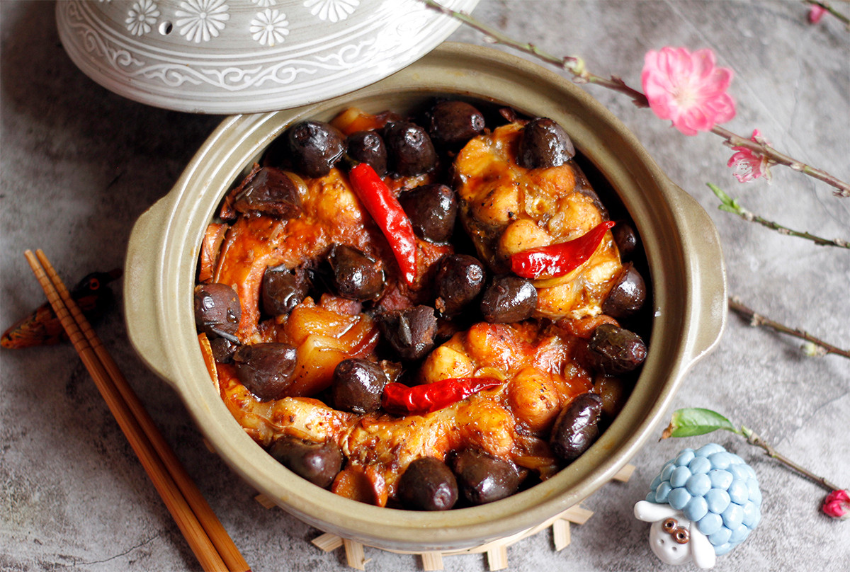 Một trong những ưu điểm nổi bật của quả trám là khả năng chống oxy hóa mạnh mẽ. Nhờ đó, quả trám giúp giảm thiểu nguy cơ viêm gan, xơ gan và ung thư gan. Một trong những ưu điểm nổi bật của quả trám là khả năng chống oxy hóa mạnh mẽ. Nhờ đó, quả trám giúp giảm thiểu nguy cơ viêm gan, xơ gan và ung thư gan.