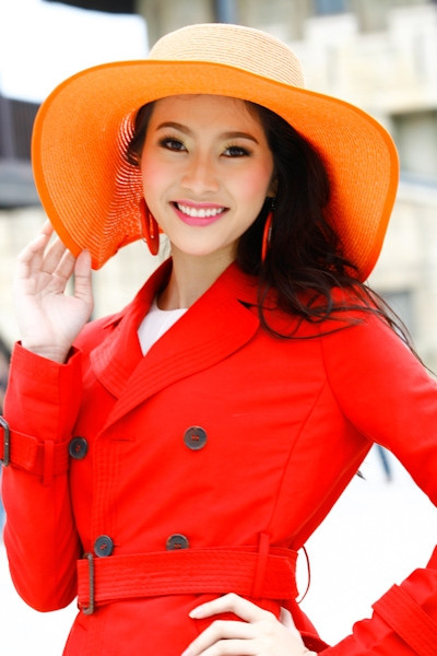 Trên độ cao hơn 1.400m, Thu Thảo vẫn rạng rỡ dù thời tiết nơi đây khá lạnh